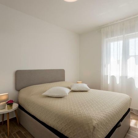 Luxury View Apartments Rogoznica  Bagian luar foto