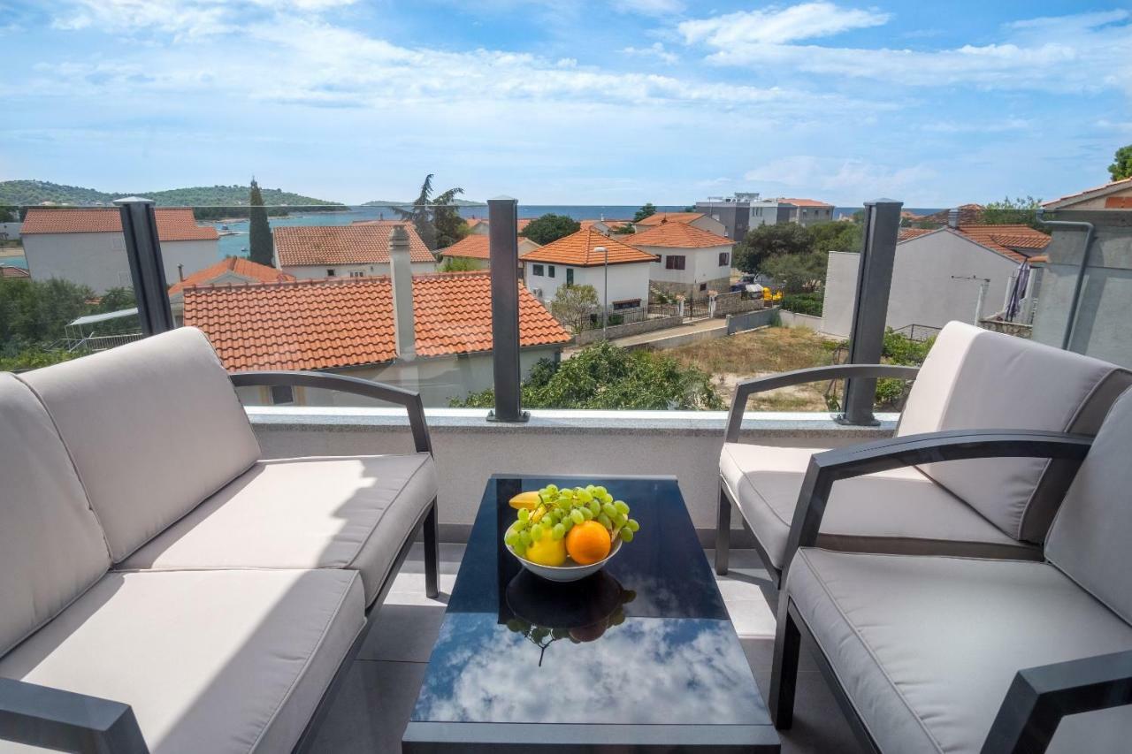 Luxury View Apartments Rogoznica  Bagian luar foto
