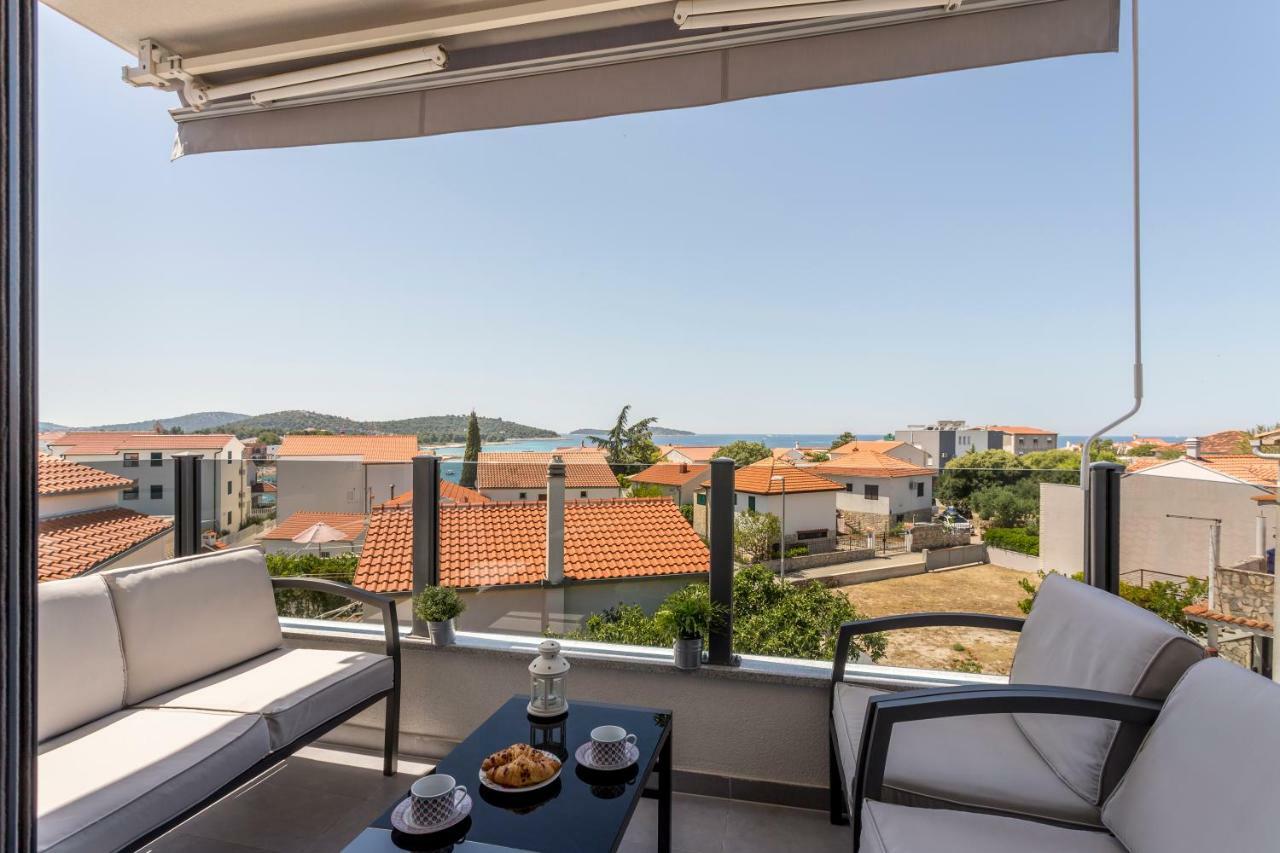 Luxury View Apartments Rogoznica  Bagian luar foto