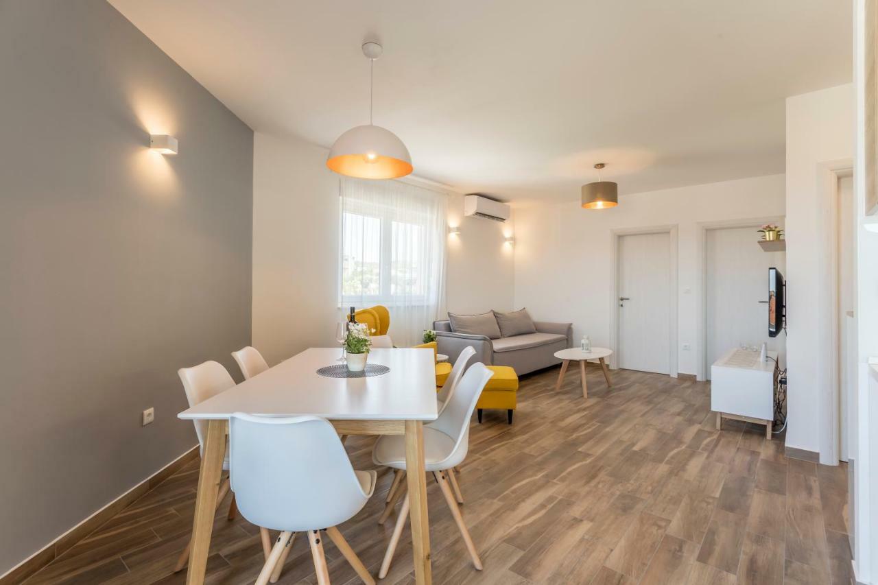 Luxury View Apartments Rogoznica  Bagian luar foto