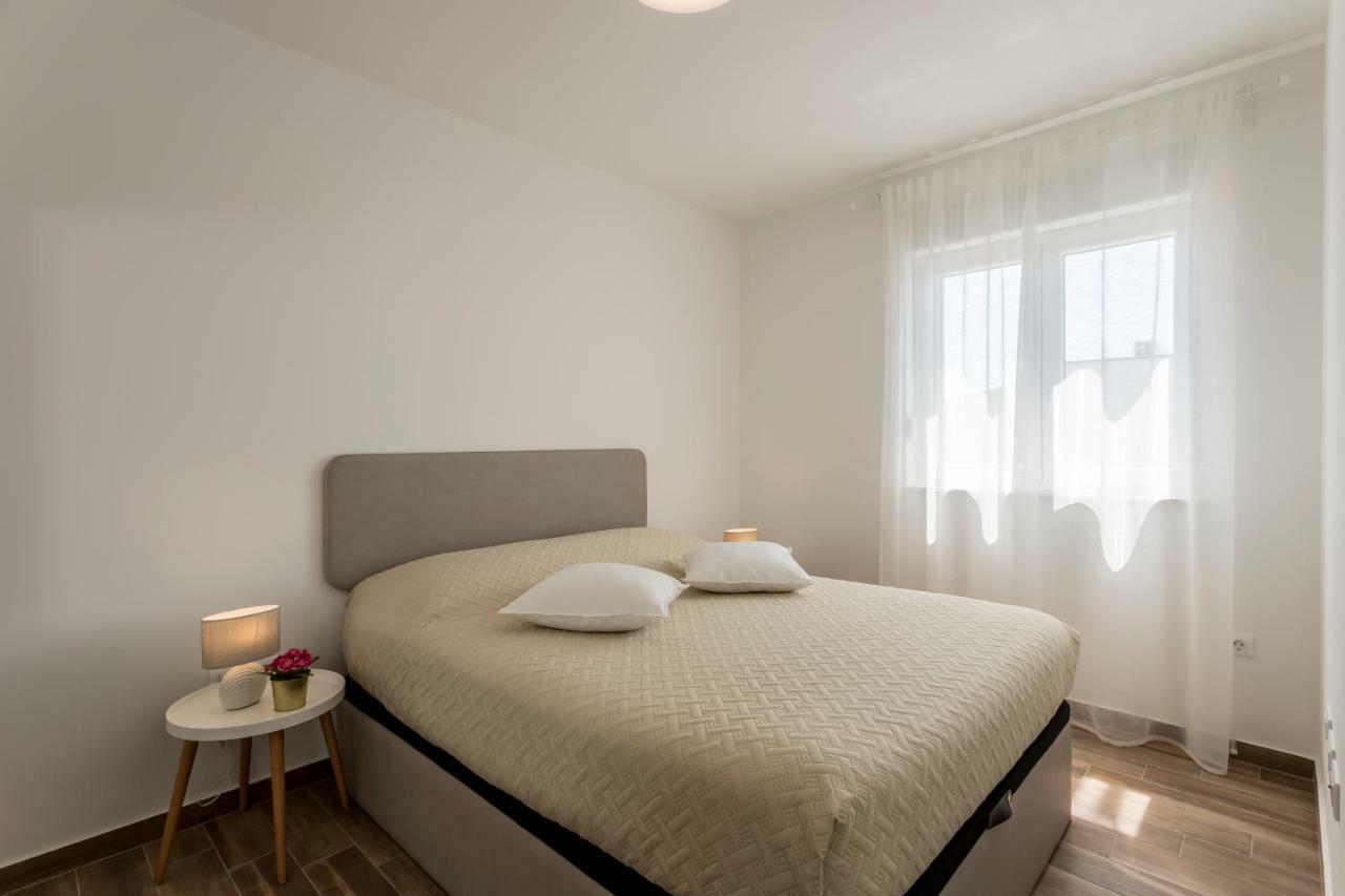 Luxury View Apartments Rogoznica  Bagian luar foto