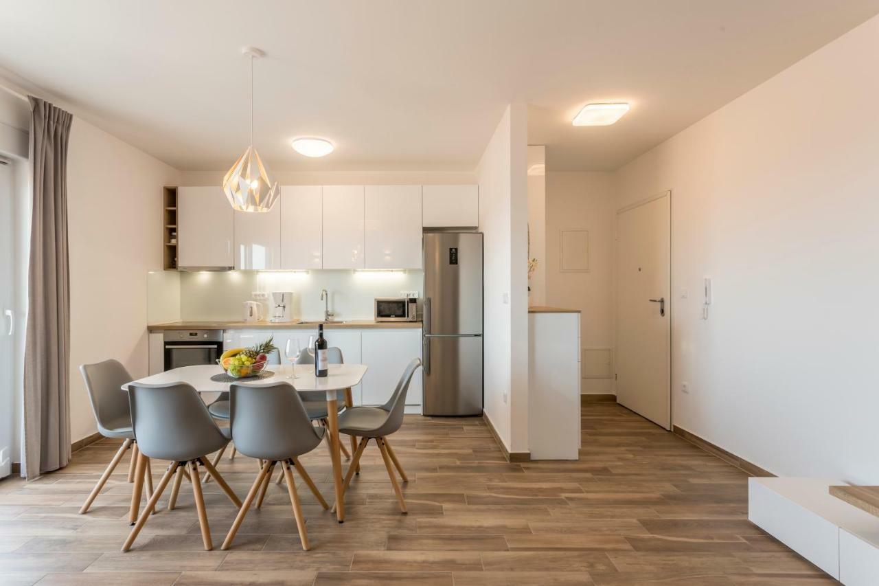 Luxury View Apartments Rogoznica  Bagian luar foto