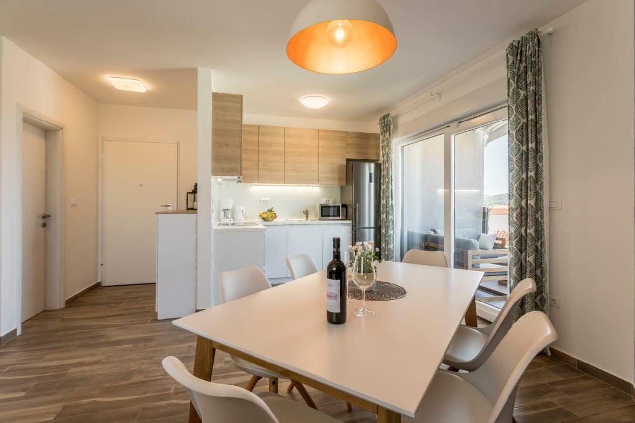 Luxury View Apartments Rogoznica  Bagian luar foto