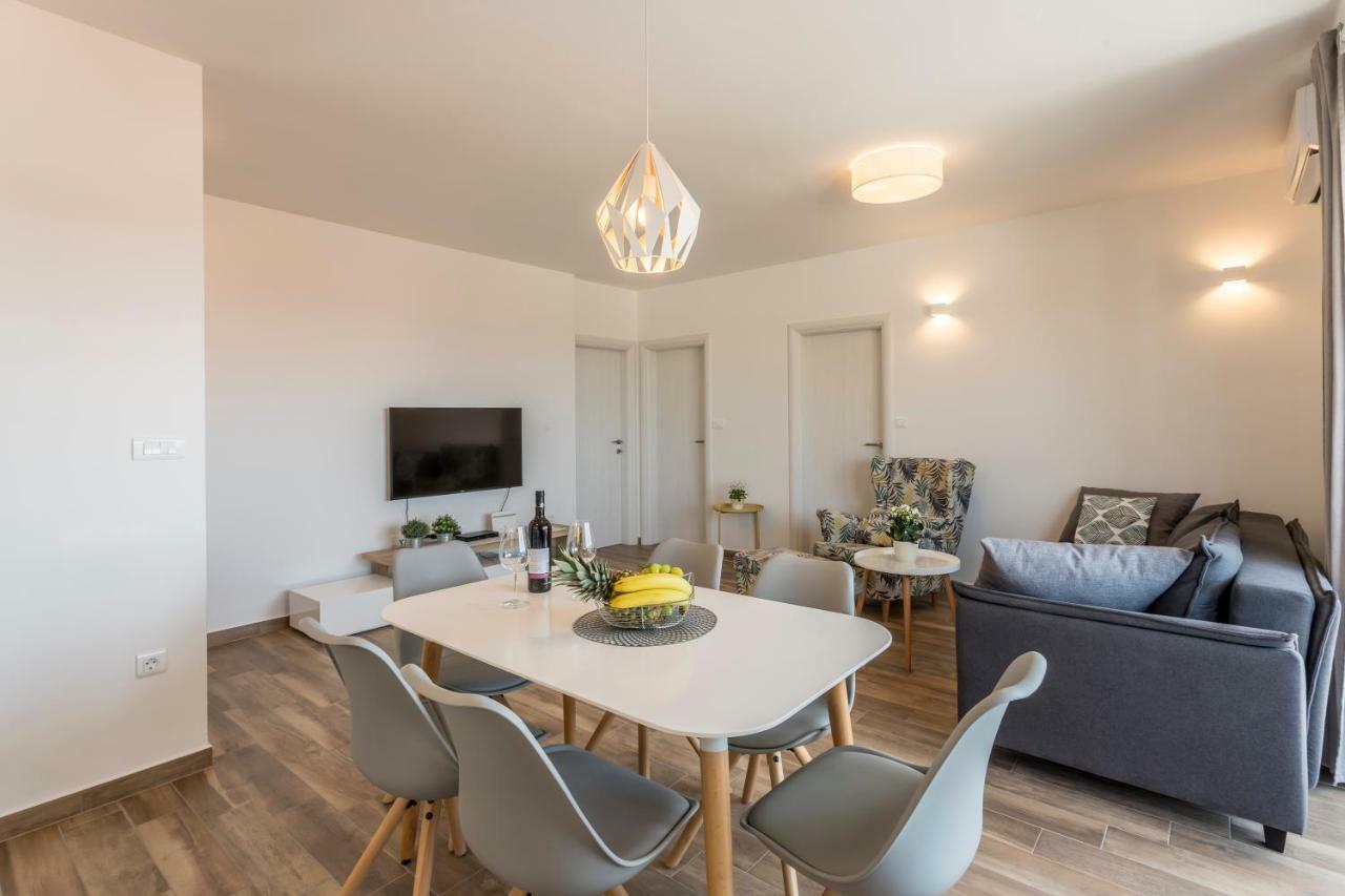 Luxury View Apartments Rogoznica  Bagian luar foto